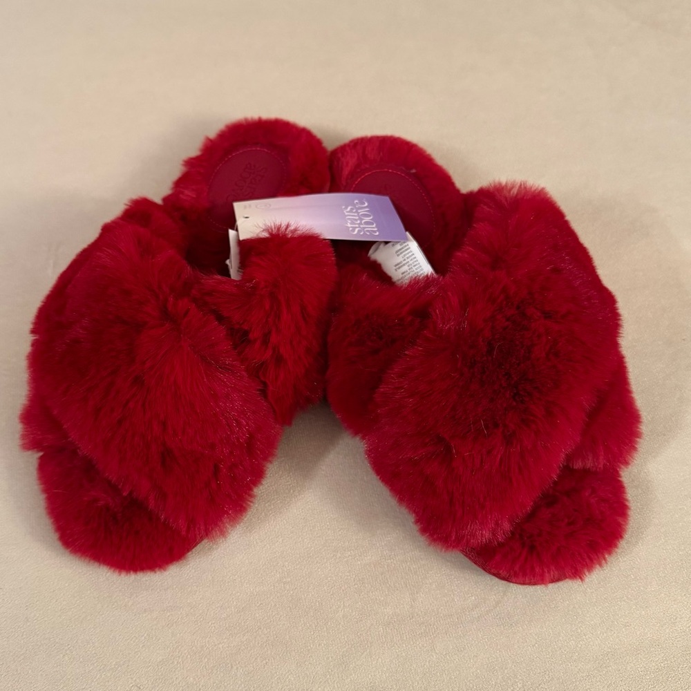 Stars Above Red Faux Fur Slippers NWT